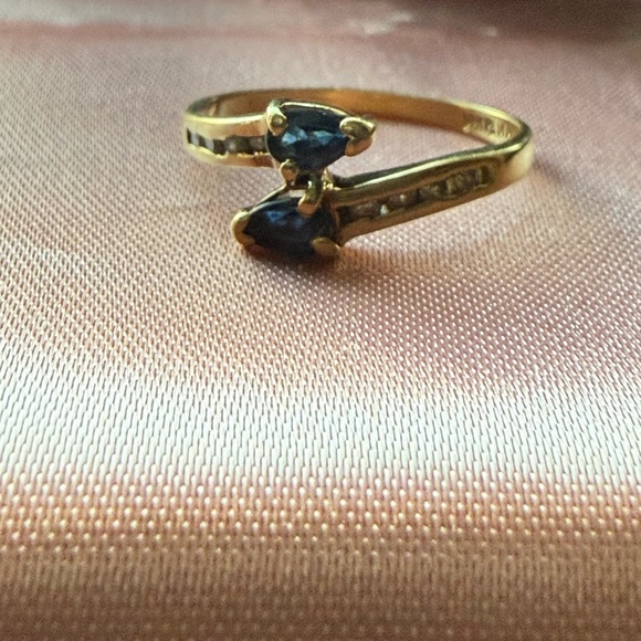 /traded/14K Gold Bypass Ring with Blue Sapphires and Diamonds - Picture 9 of 10